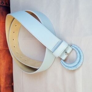 💩 Blue Faux Leather Belt
